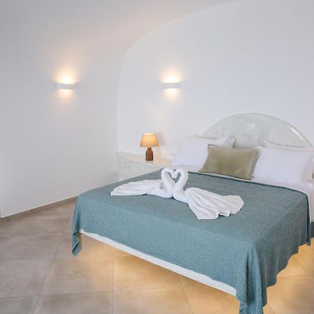 Sun Angelos Oia - Luxury Cave Suites Экстерьер фото