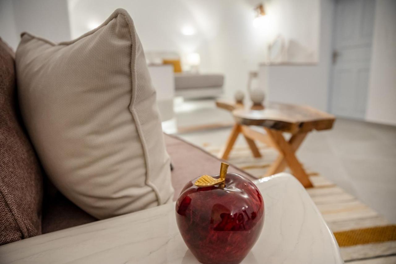 Sun Angelos Oia - Luxury Cave Suites Экстерьер фото